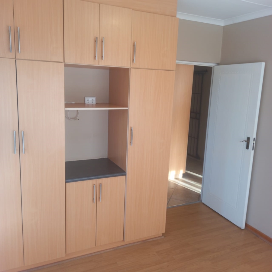 To Let 3 Bedroom Property for Rent in Reebok Western Cape